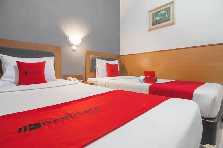 Hotel Reddoorz Near Cihampelas Walk