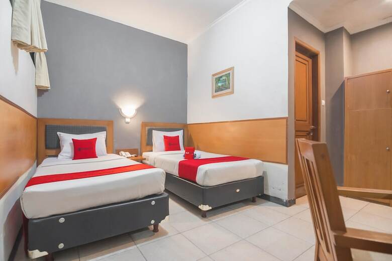 Hotel Reddoorz Near Cihampelas Walk