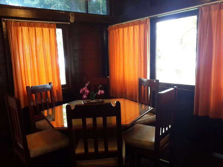 Hotel Pulau Ayer Resort And Cottages