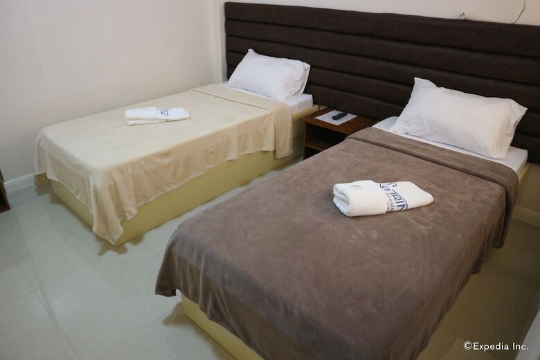 Hotel La Trinidad Pension House