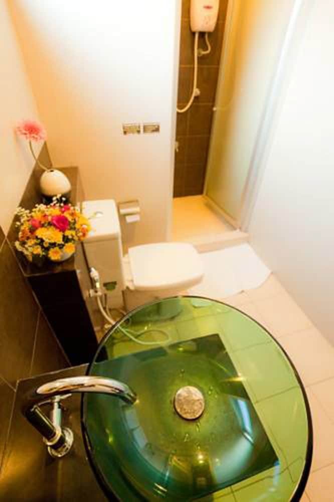 Hotel The Residence Airport & Spa