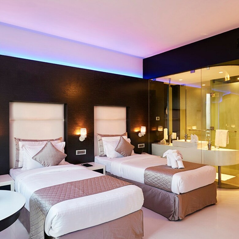 Hotel Eskay Resorts