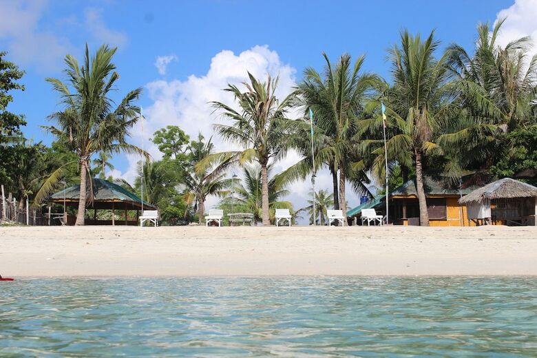Hotel Bantayan Huts