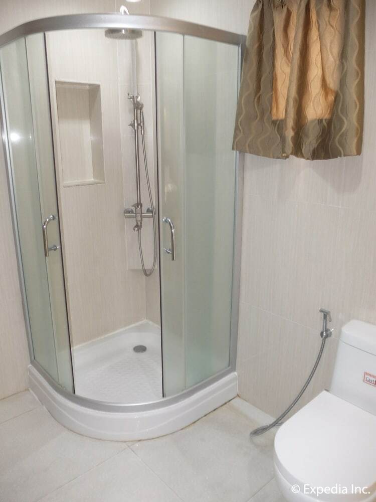 Imerex Plaza Hotel