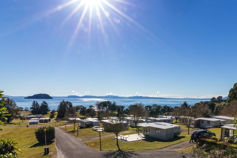 Motutere Bay Top 10 Holiday Park