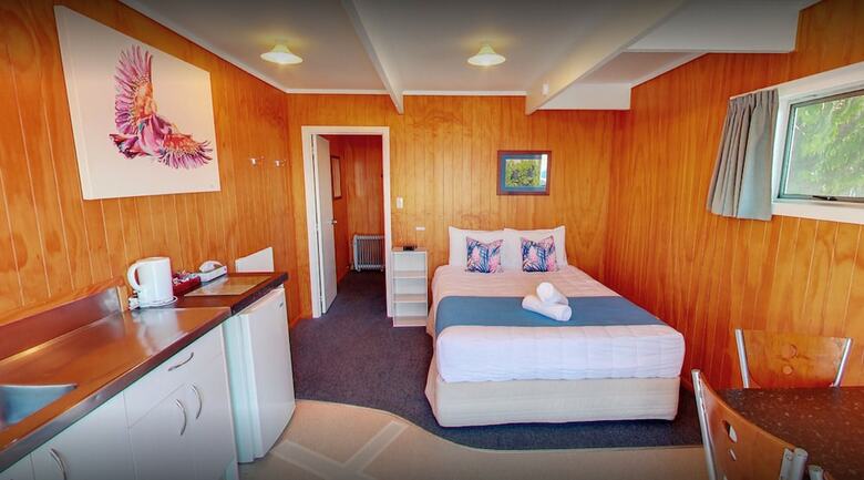 Motutere Bay Top 10 Holiday Park