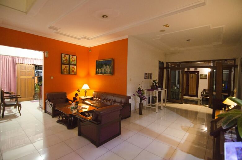 Hotel Fora Guest House Taman Lingkar