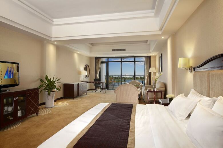 Country Garden Phoenix Hotel Chongqing