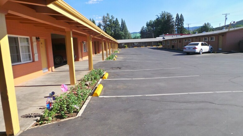 Motel Relax Inn Of Yreka