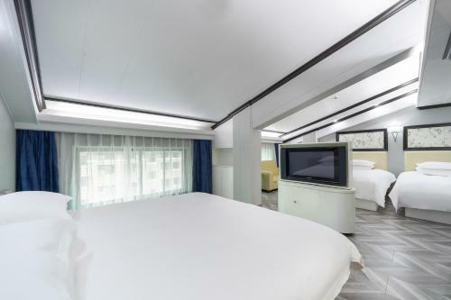 Yiwu European Cultural Theme Hotel