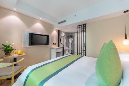 Yiwu European Cultural Theme Hotel