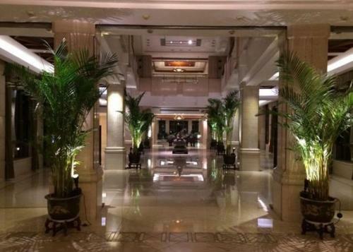 Tongli Lake View Hotel