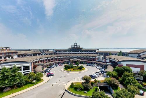 Tongli Lake View Hotel