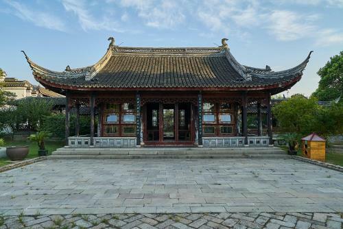 Tongli Lake View Hotel