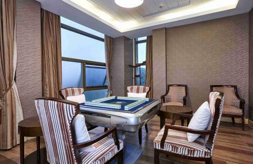 Tongli Lake View Hotel