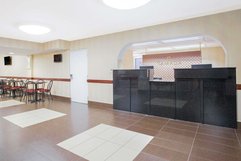 Ramada Hotel & Conference Center By Wyndham Edgewood