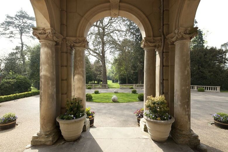 Kilworth House Hotel & Theatre