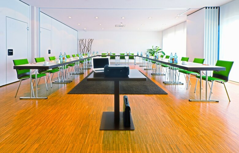 Acantus Hotel & Restaurant