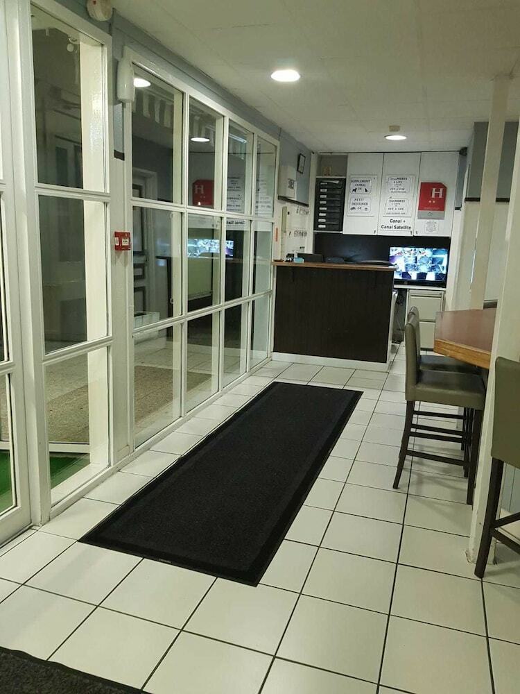 Hotel Kyriad Direct Rouen Sud - Val de Reuil