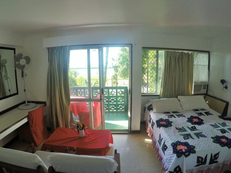 Hotel The Friendly Islander (Papiloa's Place)