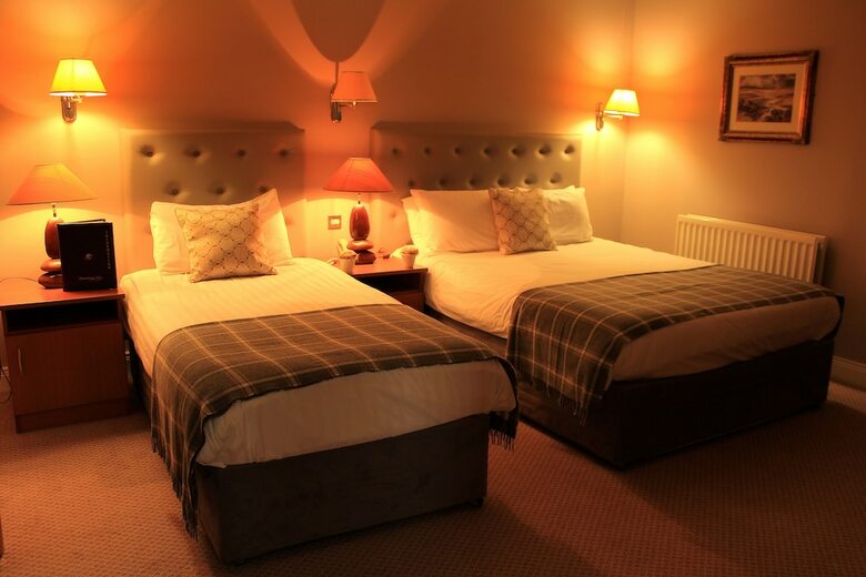 Downings Bay Hotel