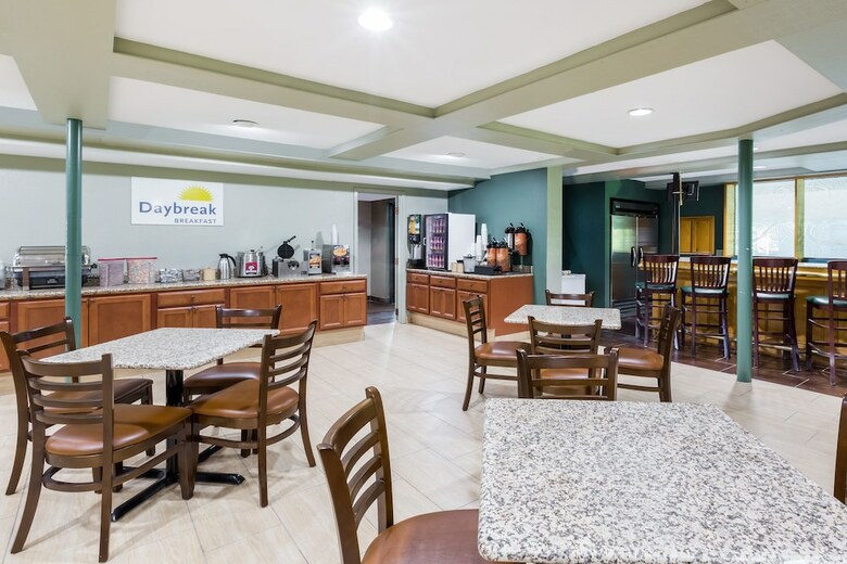 Hotel Days Inn By Wyndham West Des Moines