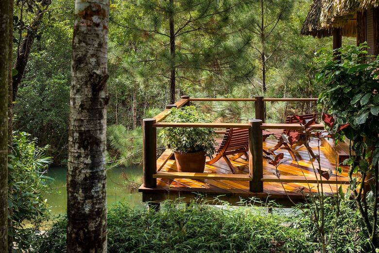 Posada Blancaneaux Lodge By Francis Ford Coppola