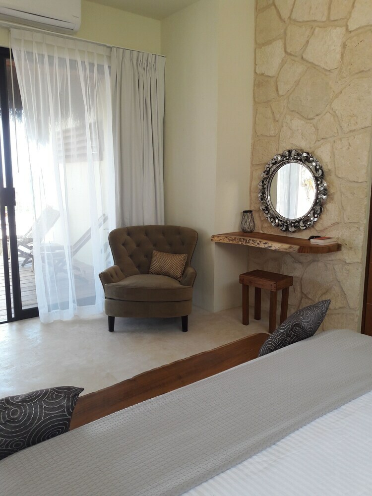 Villa Playaakun Eco-lux Private Beach Retreat