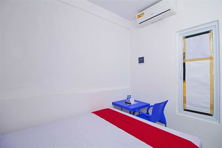 Hotel Reddoorz Near Stan
