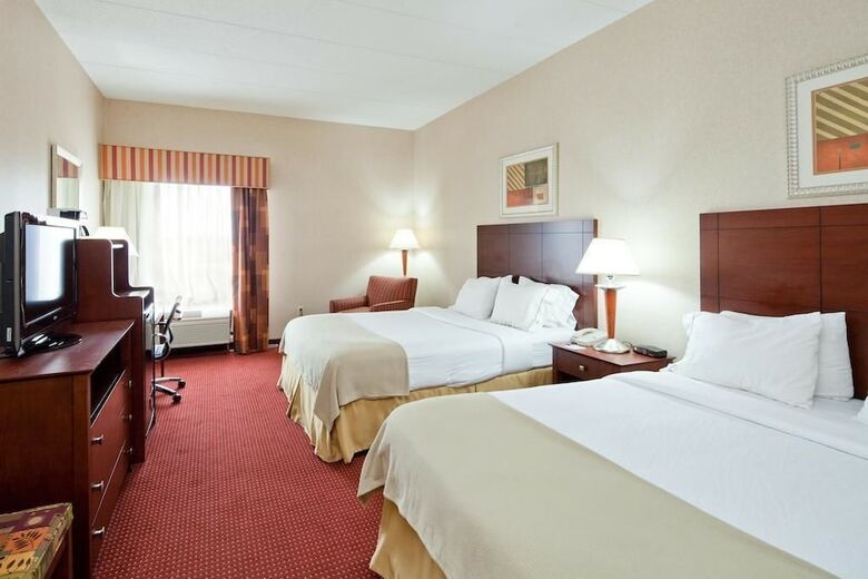 Hotel Quality Inn & Suites
