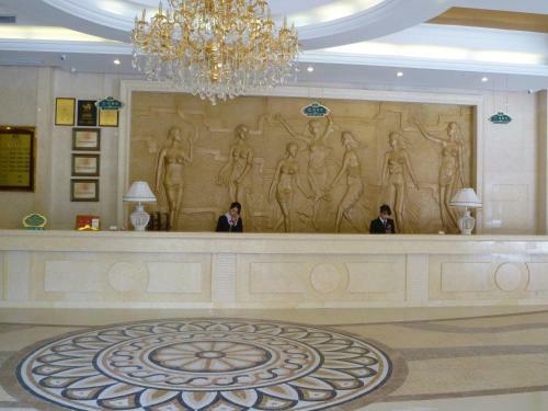 Vienna Hotel Shenzhen Longgang Shengping