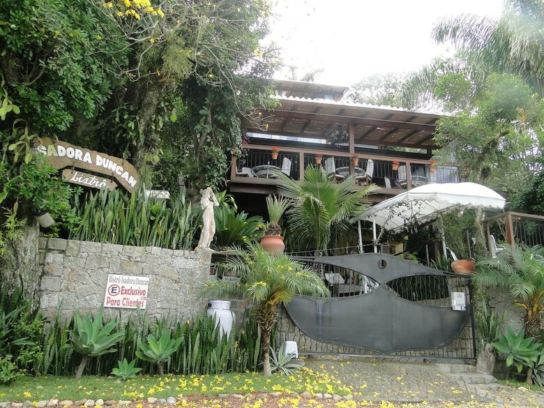 Hotel Bistr� E Guest House Isadora Duncan