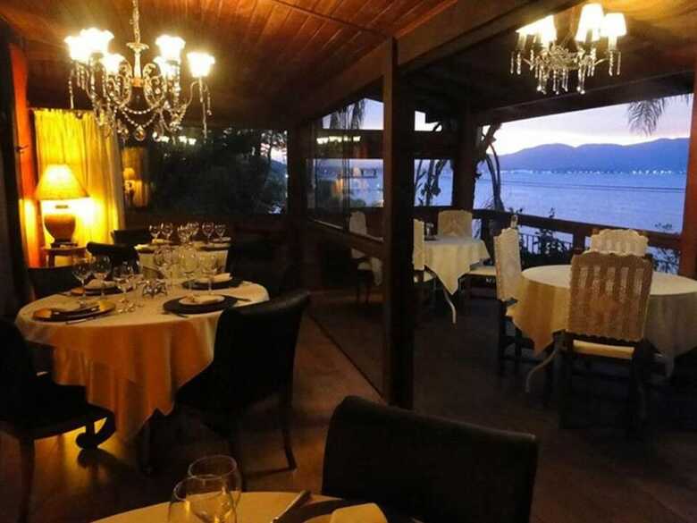 Hotel Bistr� E Guest House Isadora Duncan