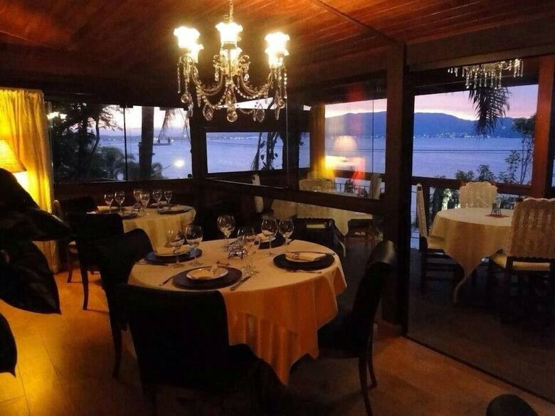 Hotel Bistr� E Guest House Isadora Duncan