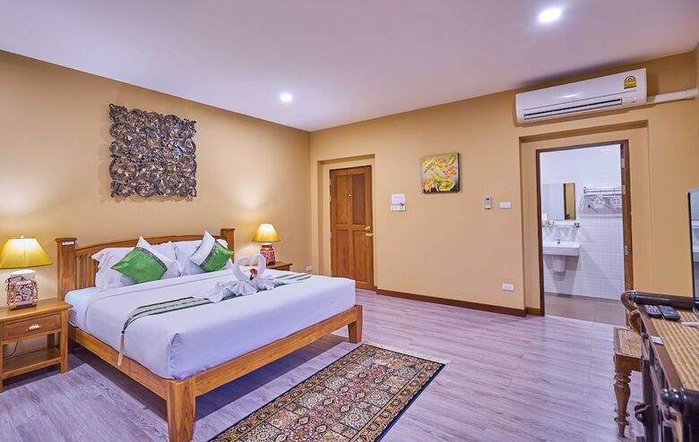 Hotel Hueankhamhom Resort