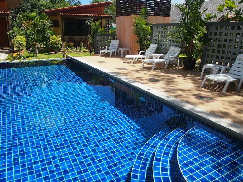 Hotel At Bangsak Resort