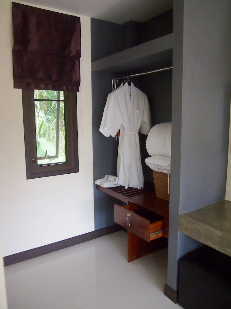 Hotel At Bangsak Resort