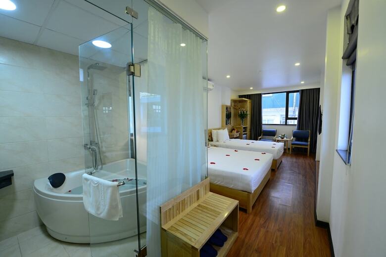 Blue Hanoi Inn Luxury Hotel & Spa