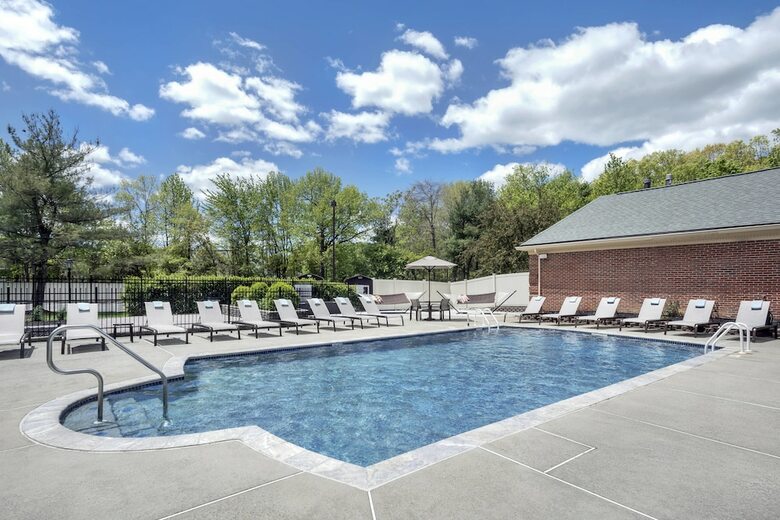 Hotel Courtyard By Marriott Tinton Falls Eatontown