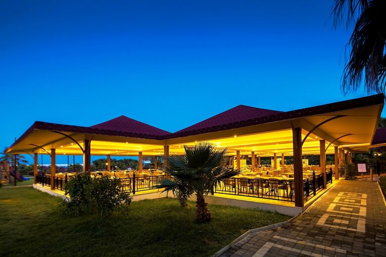 Club Hotel Turan Prince World