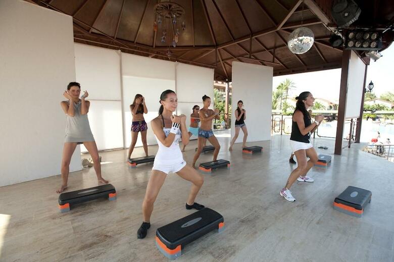 Club Hotel Turan Prince World
