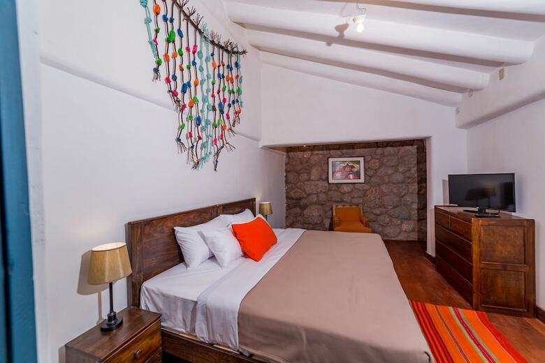 Hostal The Luxe Cusco Hostel