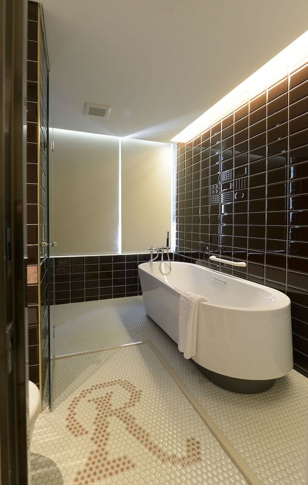 Golden Tulip Rs Boutique Hotel