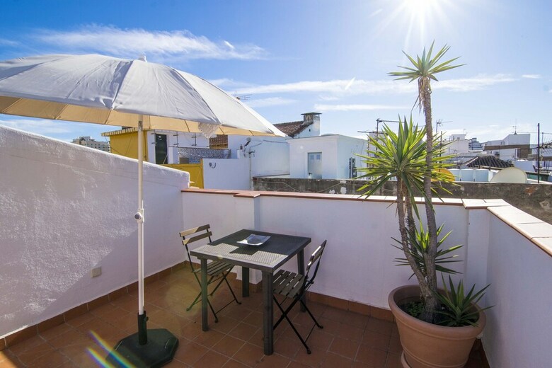 Apartamentos Letmalaga Calderon