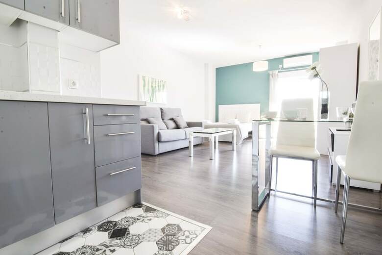 Apartamentos Letmalaga Atarazanas Market