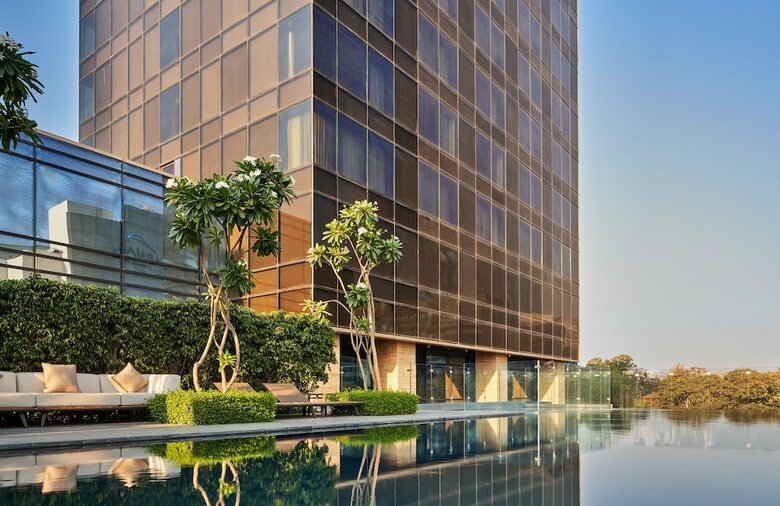 Hotel The Den Bengaluru