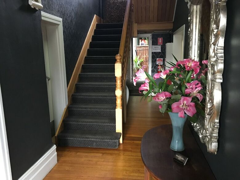 Healesville Grand Hotel