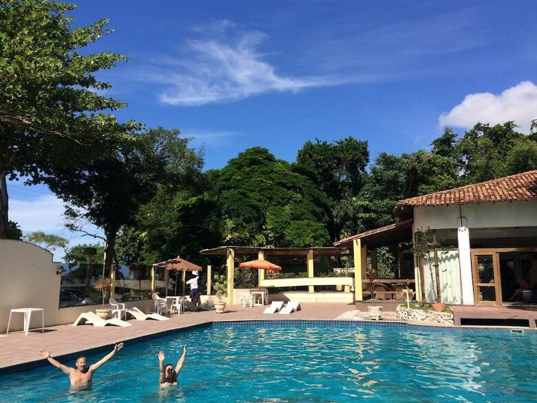 Floral Inn Family Hotel