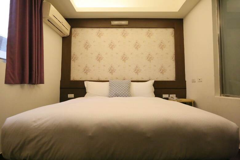 New Rise Hotel