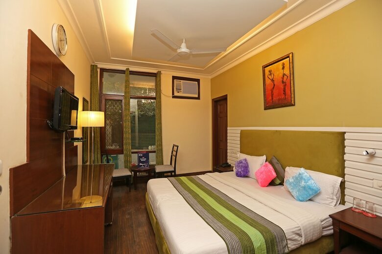 Oyo 8535 Hotel Mayarch